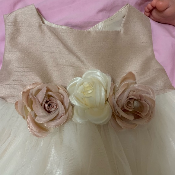 Super adorable baby girl dress 💕 - Picture 2 of 6